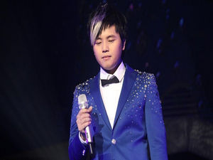 【郑源】_最新郑源好听的歌曲_MV_资料图片